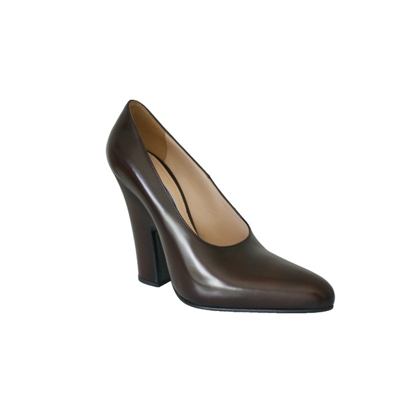 Prada Shoes - NIB LEATHER PRADA PUMPS SHOES